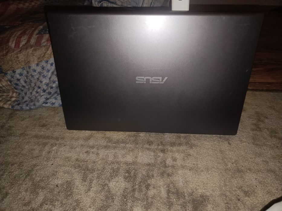 Ноутбук Асус серого цвета