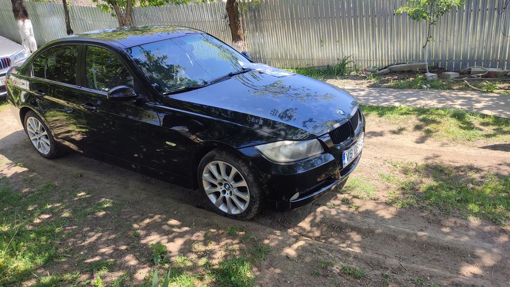 Vând seria 3 e90 2008