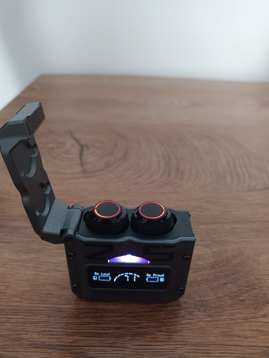 Căști wireless magnetice