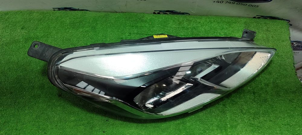 FAR DREAPTA HALOGEN FORD FIESTA MK8 / COD OEM H1BB-13W029-AD 2017-2023 (4F2)