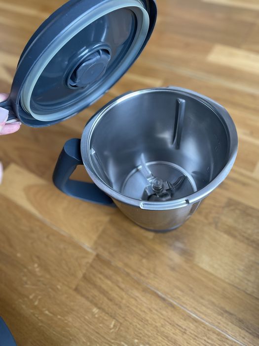 Thermomix 6 cu doua boluri incluse