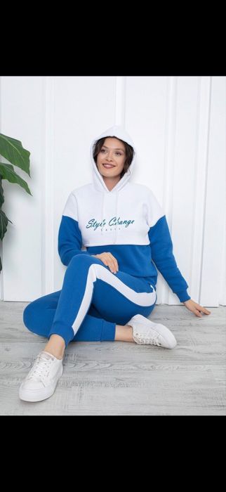 Дамски синьо-бял екип