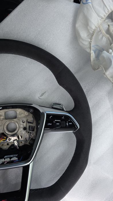 Volan audi rs a6 a7 a8 4k rs6 rs7 cu  alcantara incalzire si touch detection