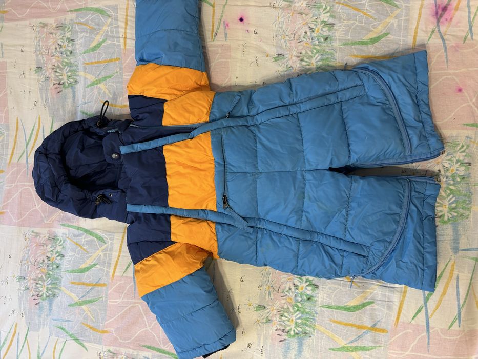 Куртки теплые отдам даром