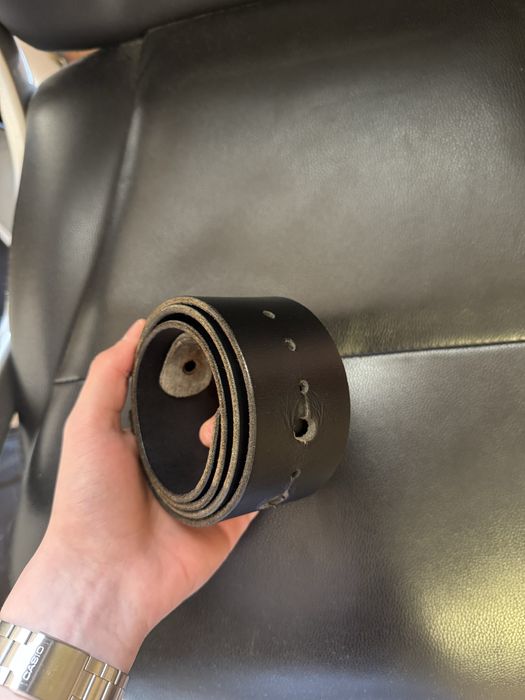 Продавам електрическа китара Harley Benton SC-400 SGT Classic+кейс с леки външни забележки+подарък нови струни и ръчноизработен кожен колан