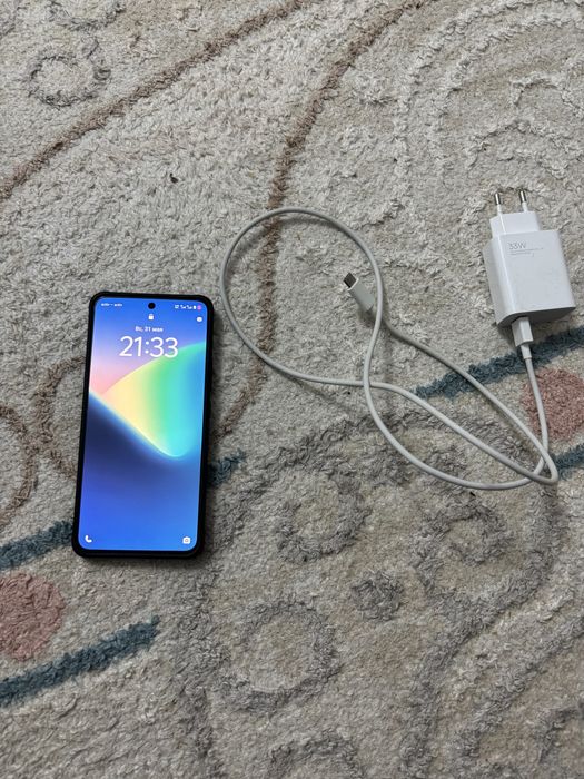 Продается телефон Vivo 50 Light