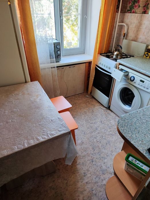 Сдам 1 комнатную.