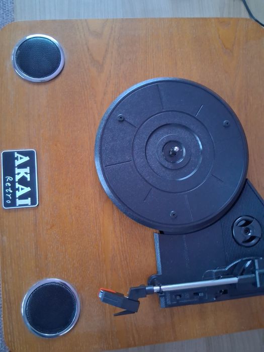 Pick-up stereo AKAI ATT-11BTN
