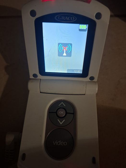 Vînd cameră de bebe