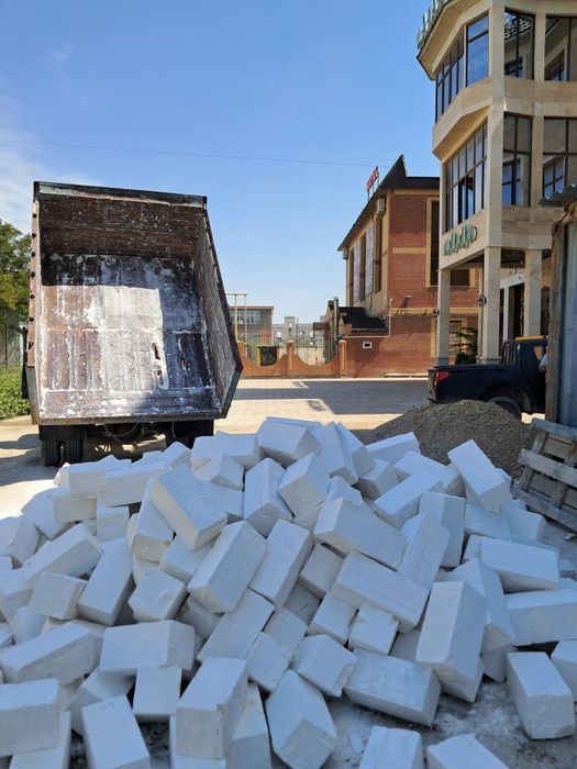 Тас 5 куб кирпич