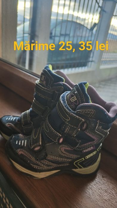 Cizme baieti in stare perfecta