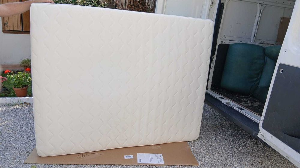 Pat Matrimonial cu Saltea