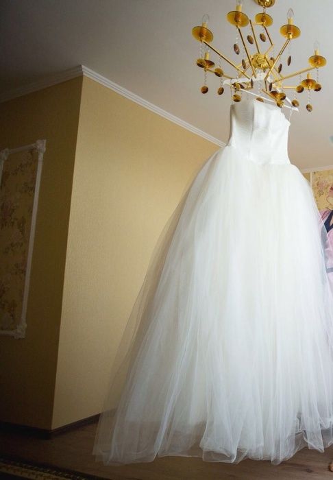 Свадебное платье)