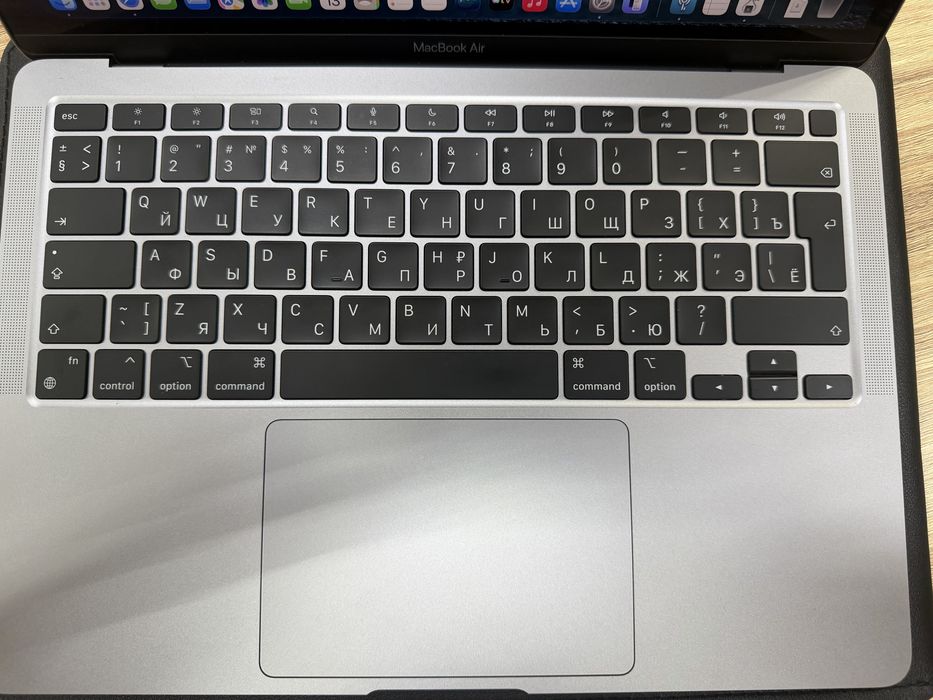 Macbook Air 13, на гарантии