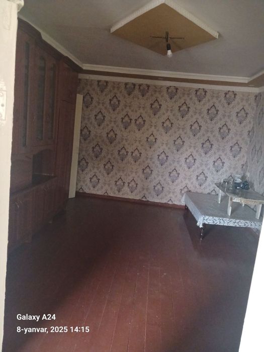 3 хонали уй срочний сотилади