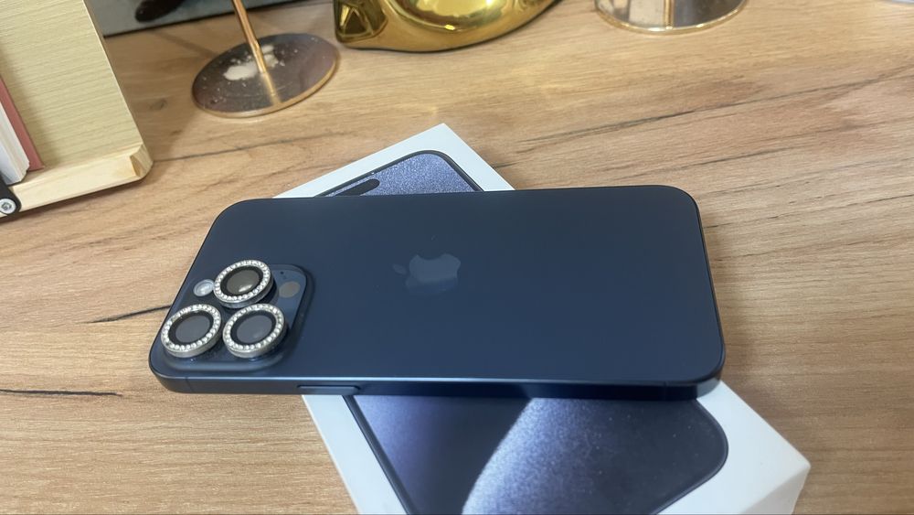 Продам Iphone 15ProMax