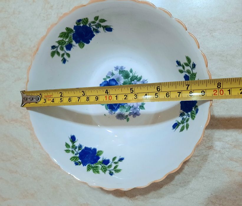 Тарелки большие 4 шт