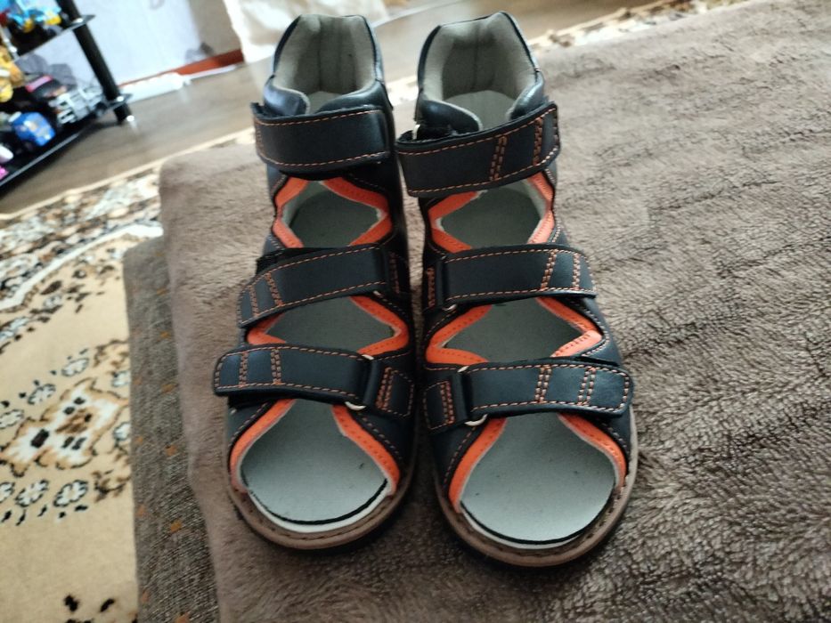 Продам ортопедические сандали