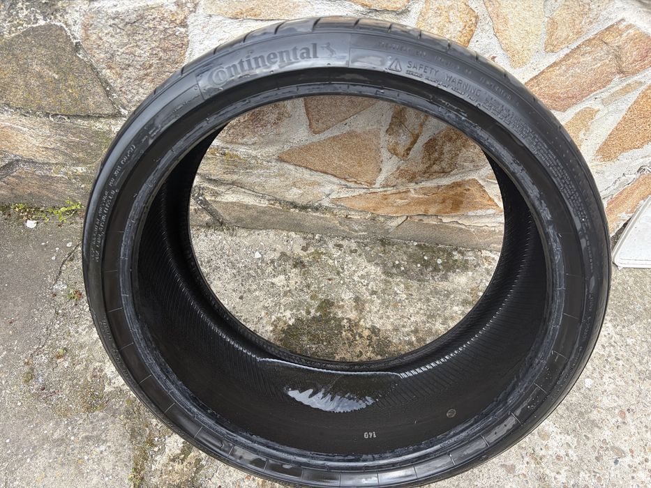 Гуми 235/35/19 летни комплект или поотделно