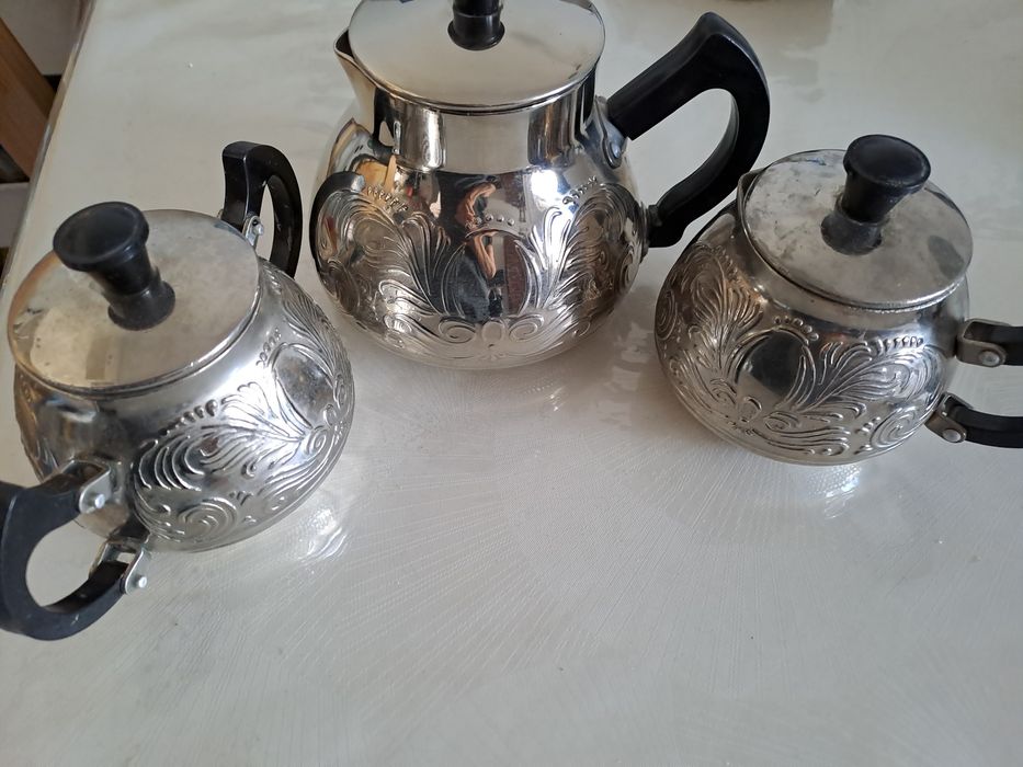 Сервиз советский из нержавеющей стали:чайник, молочник, сахарница