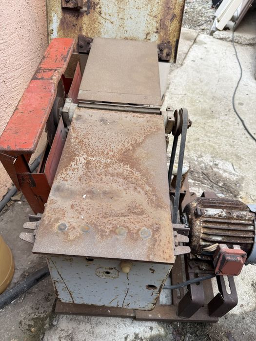 Циркулярный станок фуганка