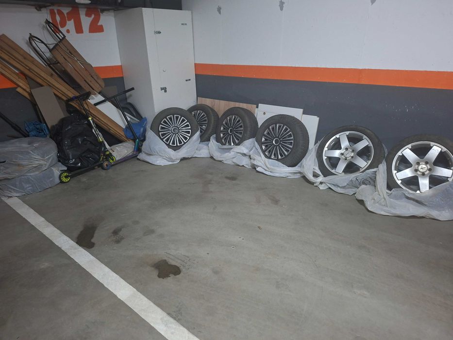 Vand Ford focus + 8 genti