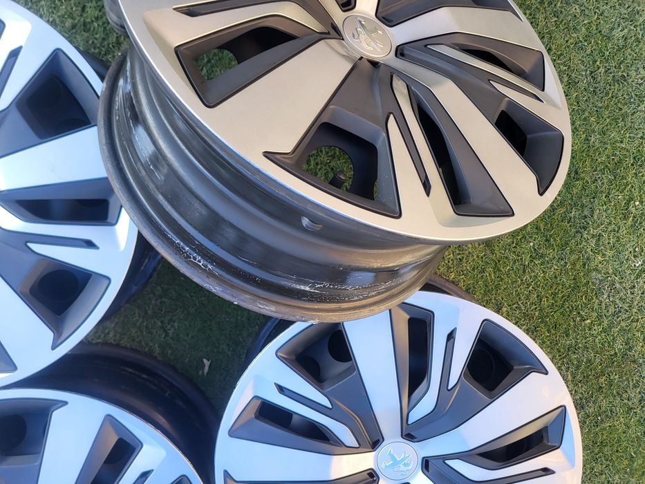 16 4x108 Peugeot метални джанти с тасове 4х108