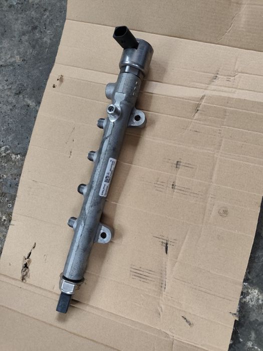 Rampa injectoare completa cu senzori  Mercedes 2.2 euro 6