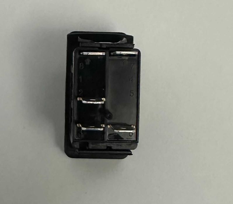 Intrerupator cu led diferential blocabil fata in-out