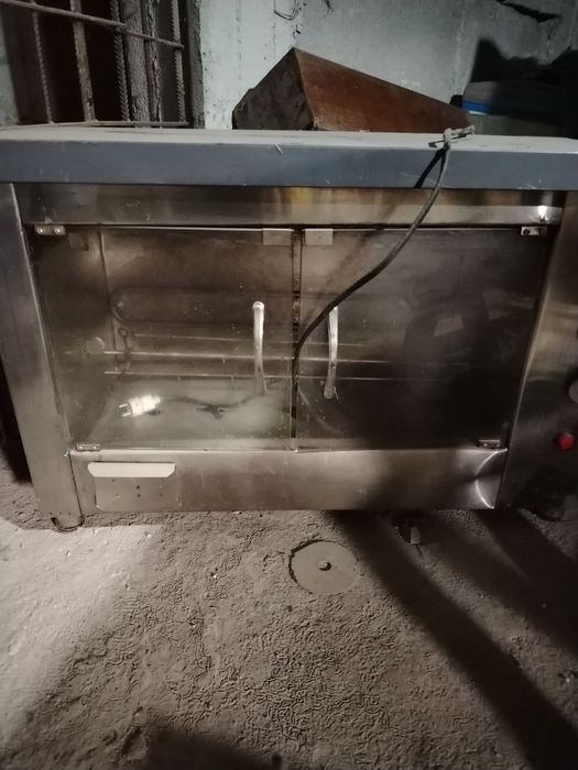 Фасфут ун тайёр стол стул холодильник ва барча аппаратлар сотилади