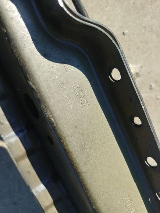 traversa panou frontal cu broasca opel astra j  13312474 422474049