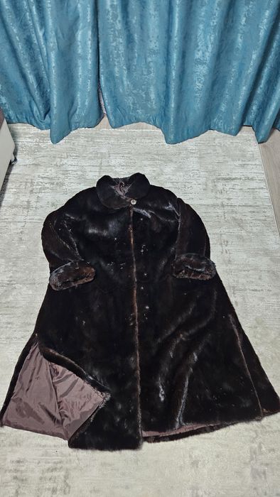 Продам шубу норковую 48-50