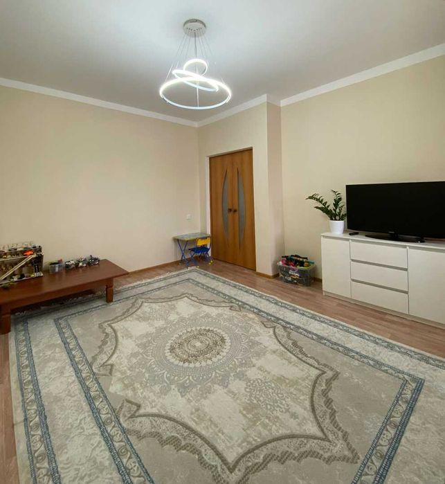 Продам 1комн кв в самом центре Батыс