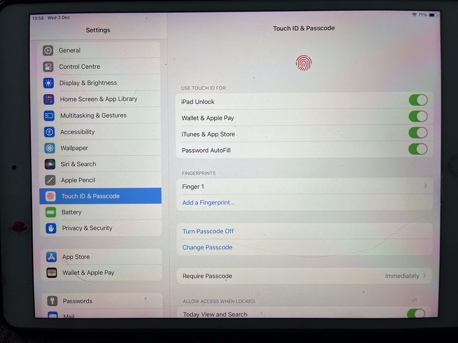 Vand Apple iPad 10 Pro (cu slot pentru sim) 10,5 inch 256 GB