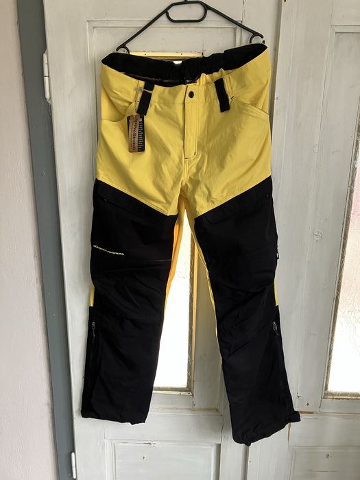 Pantaloni RevolutionRace