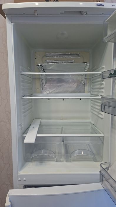 Продаётся Холодильник