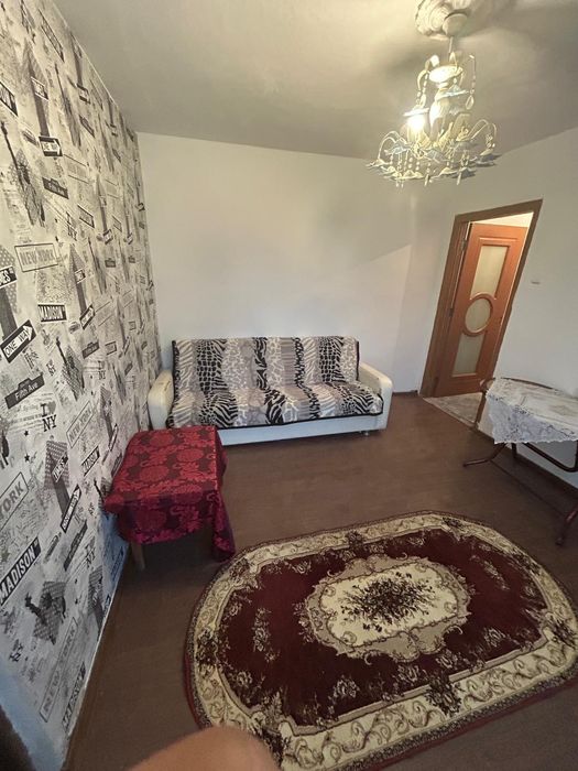 Apartament semidecomandat