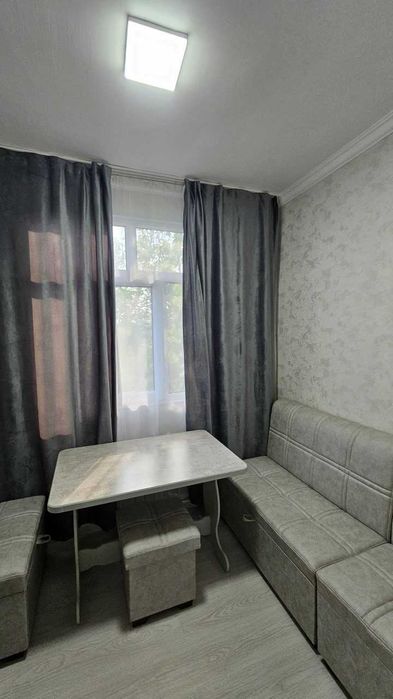 Сдаётся 4-комнатная квартира (переделанная из 3-комнатной)