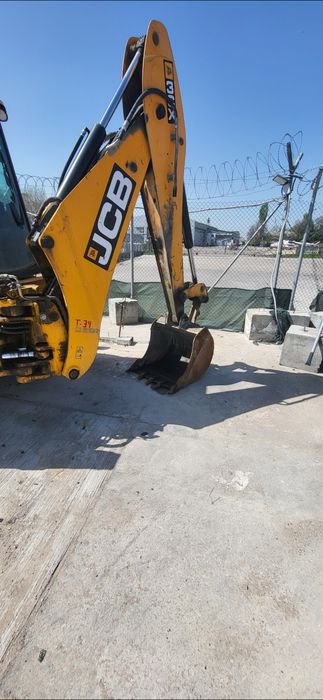 Аренда эксковатора 3в1 и мини погрузчик