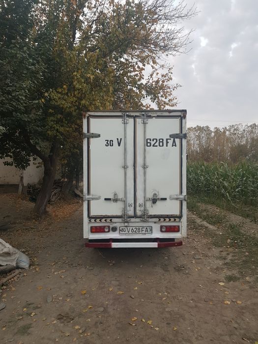 JAC bortli avtomabil