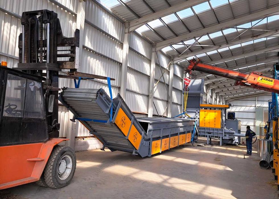 Inchiriere Stivuitor cu Sarcina 3,5 Tone. Inchiriez Motostivuitoare.