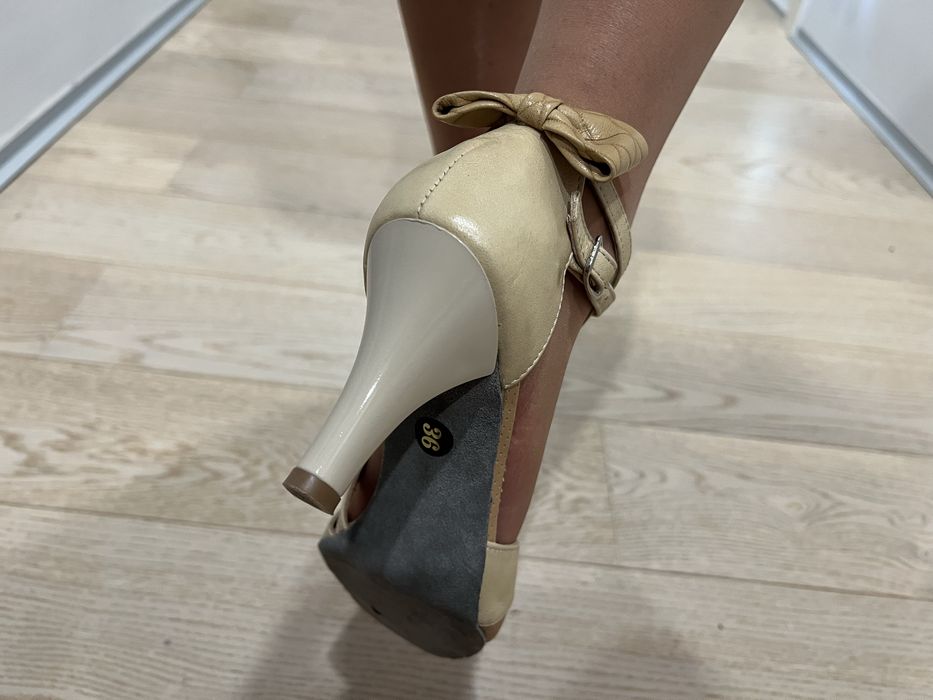 Sandale de dans din piele naturala marimea 36