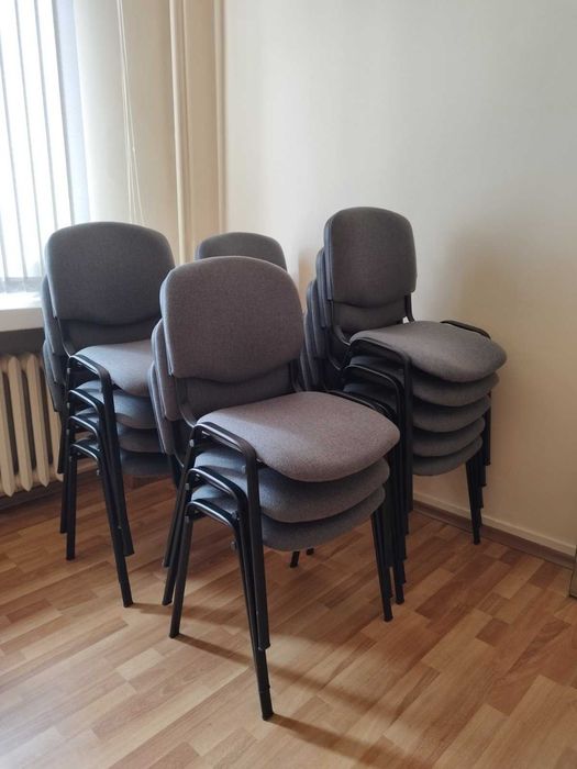 Посетителски столове -13 бр.