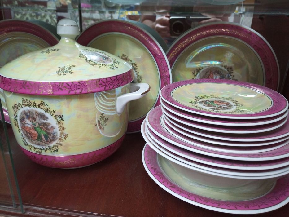 Столовый сервиз ,,МАДОНА" ГДР-1975г.