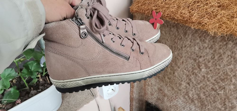 Боти Gabor Естествен велур 36.5н.