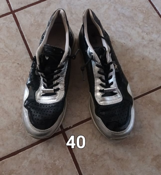 Adidas de piele si  imitație