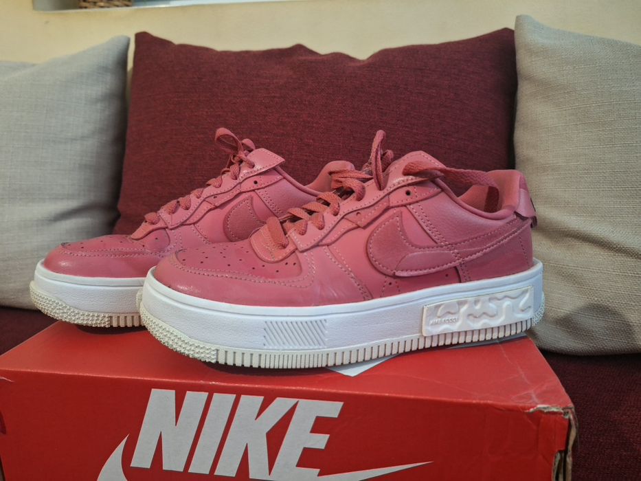 Дамски кецове Nike