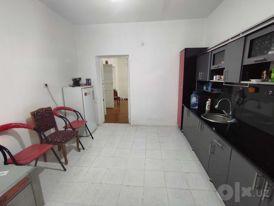 Двухэтажный дом 390 м², 4,5 сотки, у реки Сурхон