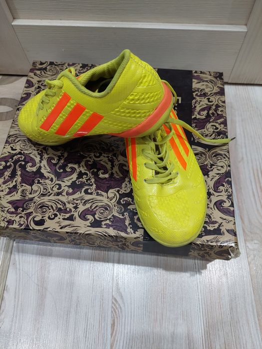 Продам обувь детская