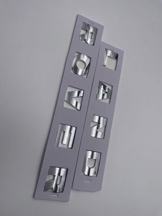 Emblema Compatibila Land Rover